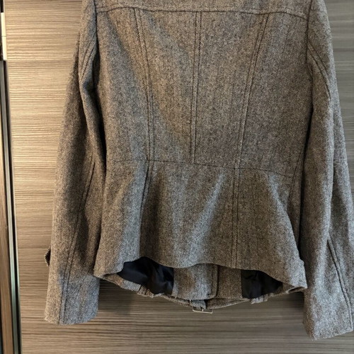 Benetton coat like new, gray with unique pattern, size M