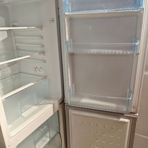 Beko medium category refrigerator, class A