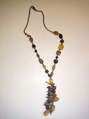 Vintage necklace in warm earthy tones like new