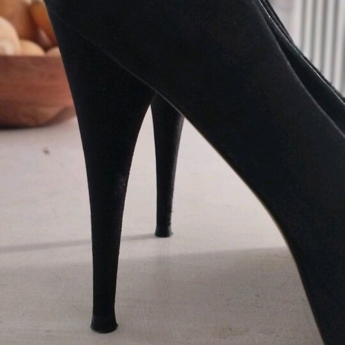 Bibi Lou pumps like new, black suede, 12 cm stiletto heel