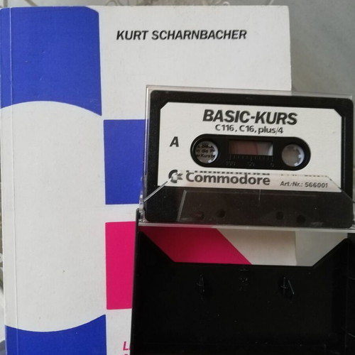 Lerne Basic book for Commodore computers used with cassette