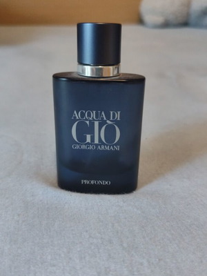 Acqua di Gio Profondo Giorgio Armani like new, collectible decor