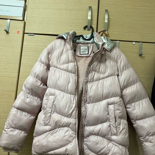 Ativo pink puffer jacket like new with fur and removable hood