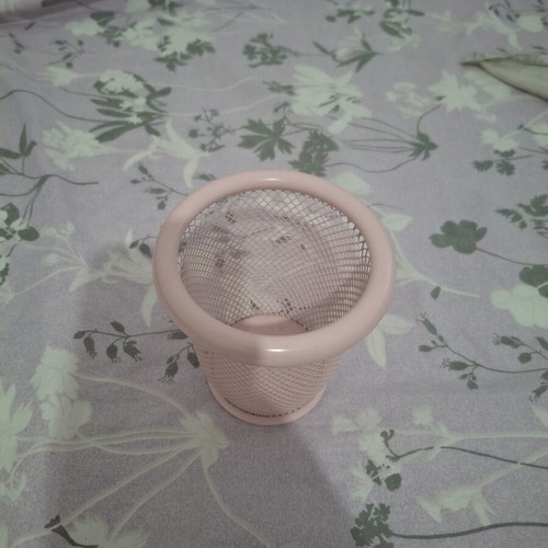 Pencil holder, pink
