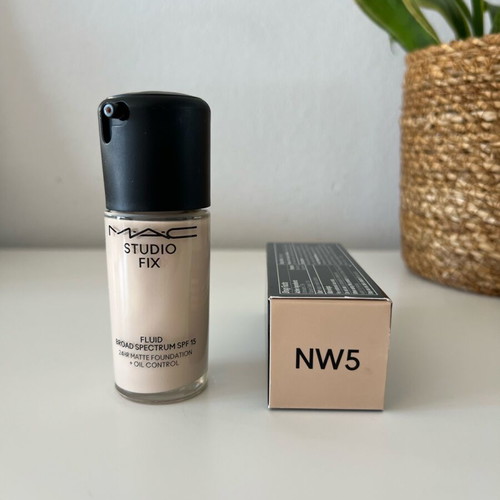 Mac Studio Fix Makeup SPF 15 NW5 new