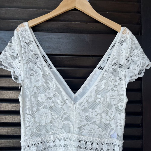 Wedding dress like new, white, size S with lining