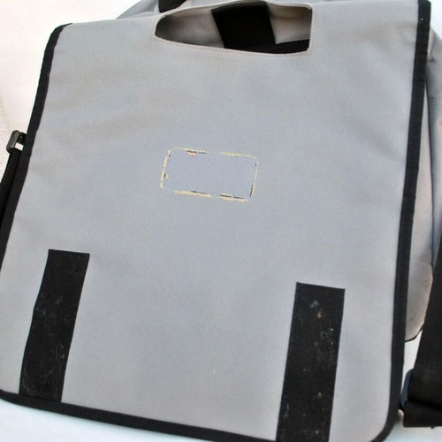 Quiksilver Messenger Bag used, grey and black shoulder laptop bag Y2K