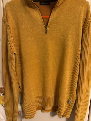 Sergio Tacchini sweater like new, size medium, yellow