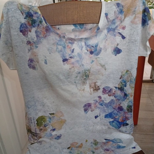 Blouse L with romantic pattern, like new, multicolor