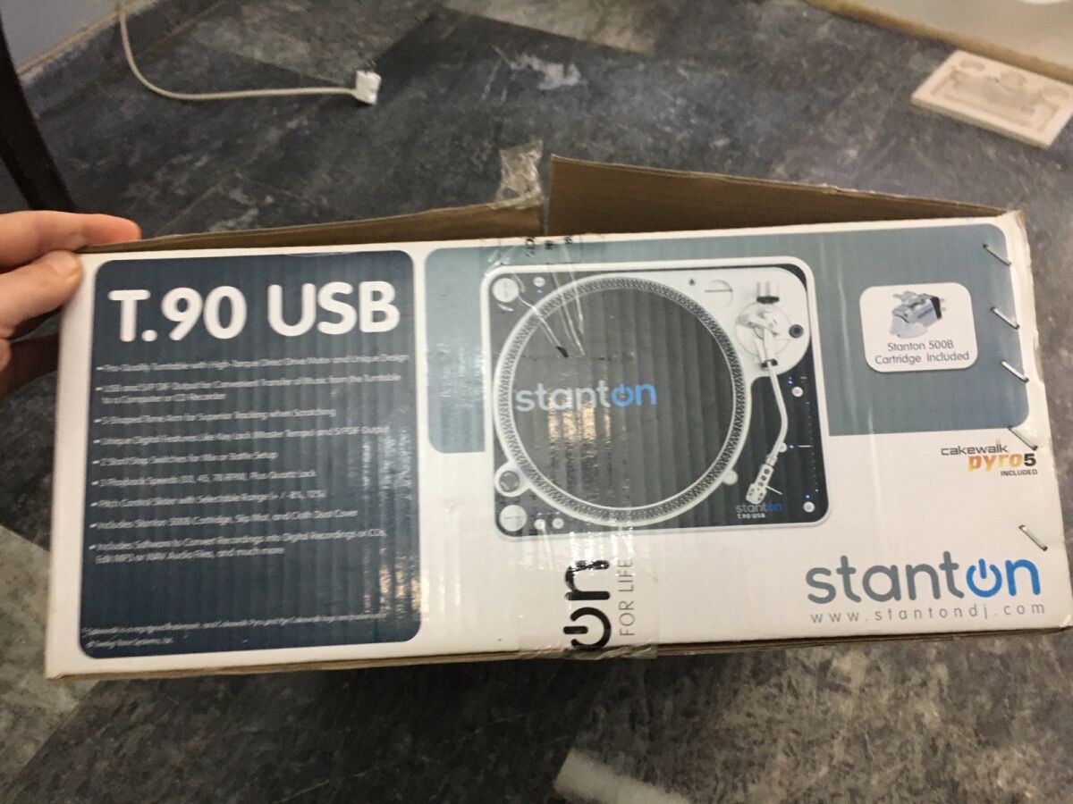 Stanton T90 USB turntable like new - € 340,00 - Vendora.cy