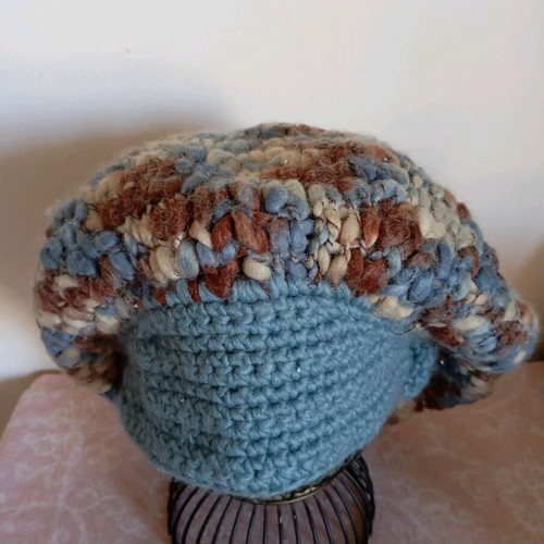 United Colors of Benetton hat like new, multicolor