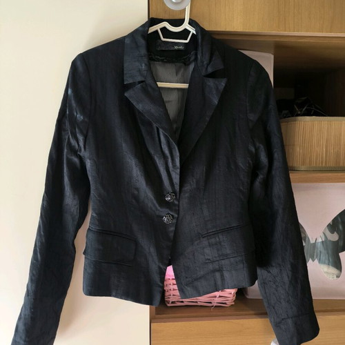 Ysatis black blazer in excellent condition