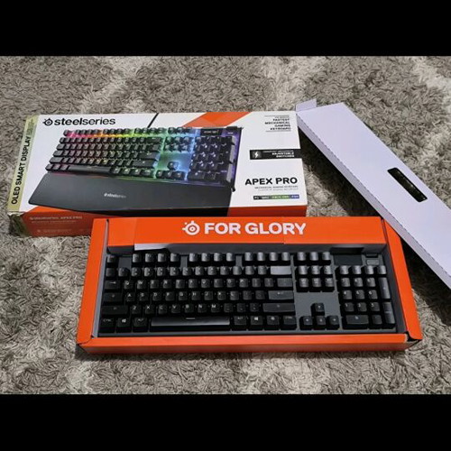 Steelseiries Apex Pro keyboard brand new