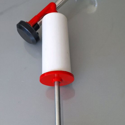 Air horn with hand pump used