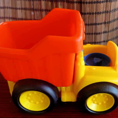 Set of plastic vehicles with sound large