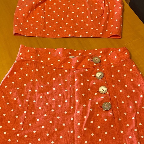 Star Body H orange-red polka dot set like new