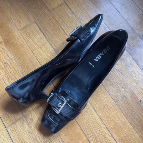 Prada low heels size 37.5–38 like new, black