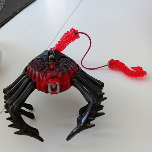 Kenner Aliens Bull Alien & Killer Crab Alien vintage figures set