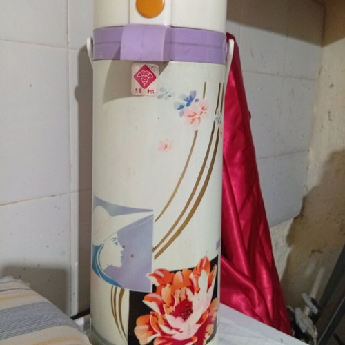 Thermos very large used in excellent condition