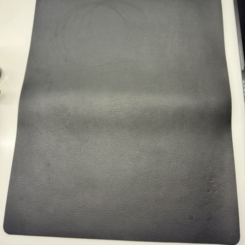 Black jumbo placemat used