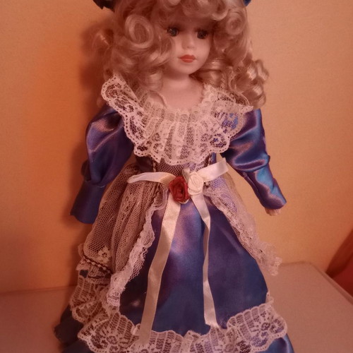Porcelain dolls vintage romantic collection