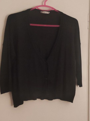 Thin cardigan black Zara needs button replacement, size M