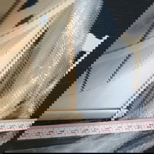 Декоративна конструкция Бялата кула употребявана, счупено знаме