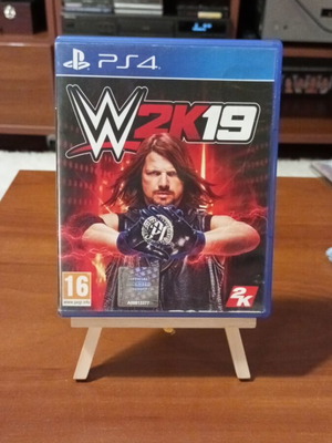 W2K19 PS4 used, sports video game