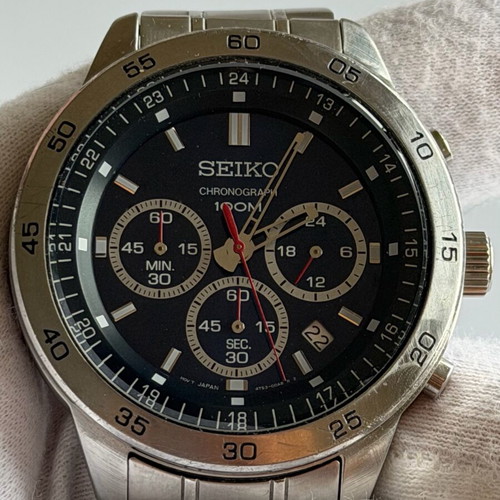 Seiko Chronograph 4T53-00A0 wristwatch like new, black and silver