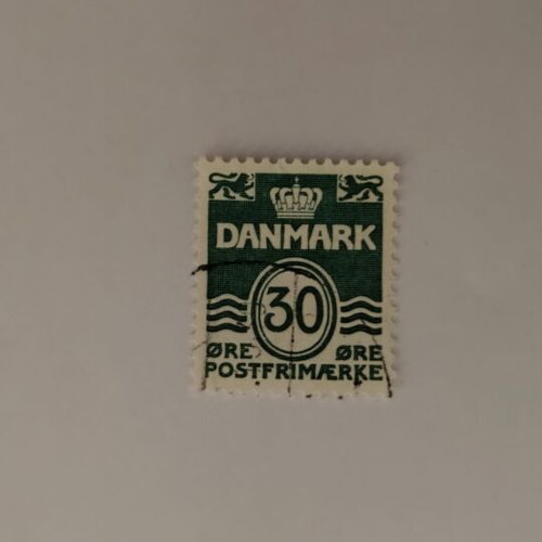 Denmark 30 Øre Stamp like new, collectible