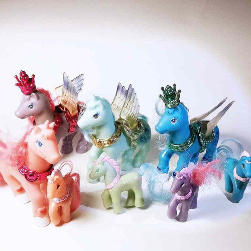 Plastic pony figures set used, plastic toy ponies