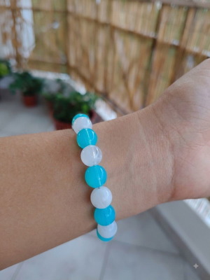 Handmade bracelet with blue and white beads