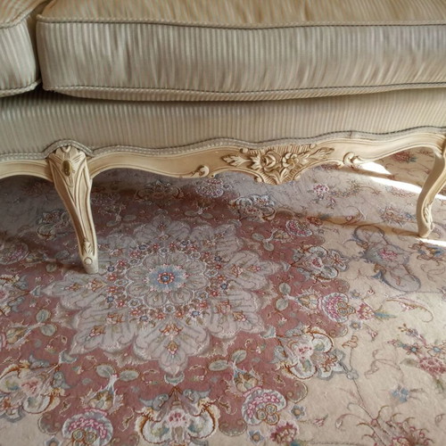 Antique set imported from Spain with two-seater sofa, bar, two stools and table like new