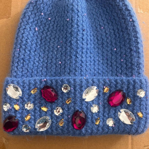 Knit cap new with embroidered beads blue
