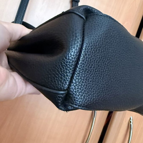 Mango crossbody bag like new, black