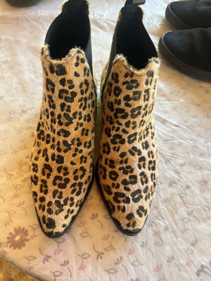 Women's boots like new size 37