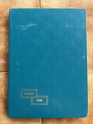 A4 Stamp Album with 16 Pages, World Collection