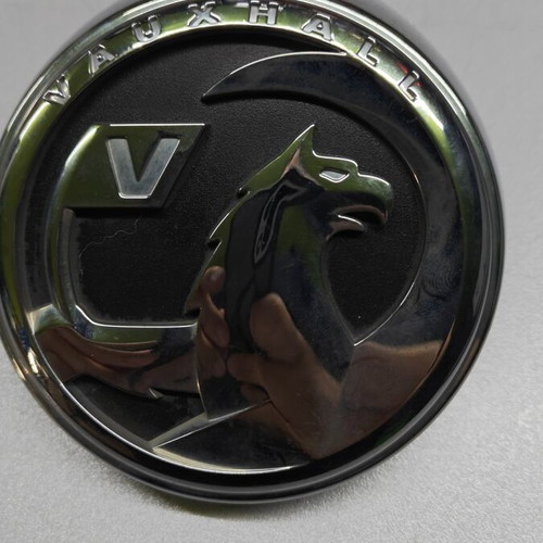 Opel Corsa 2015 trunk handle with electric and Vauxhall badge used