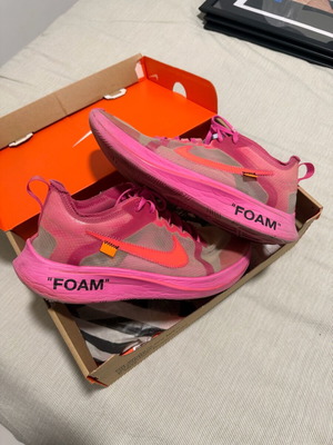Nike x Off White Zoom Fly маратонки много употребявани, номер 43, розови