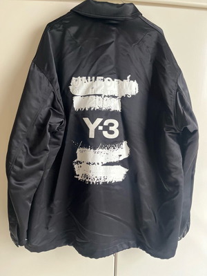Y-3 Yohji Yamamoto Graphic Coach Jacket XL like new, black
