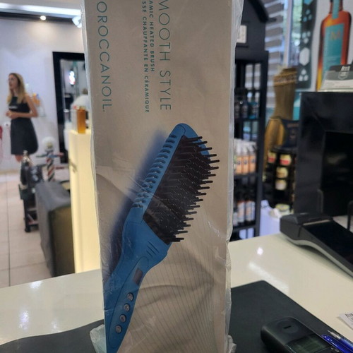 Moroccanoil Smooth Style ceramic heated brush new