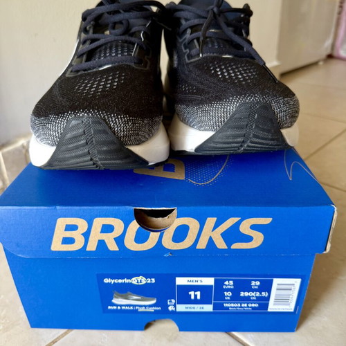 Brooks Glycerin GTS 23 men's running shoes size 45, black