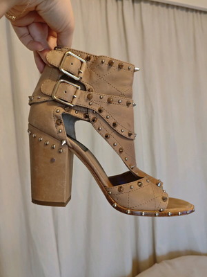 Laurence Dacade Deric studded leather sandals used, beige, size 41