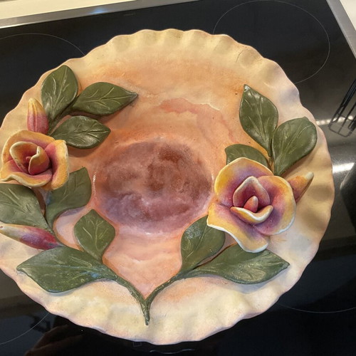 Handmade ceramic platter 33 cm, like new, hand-painted roses