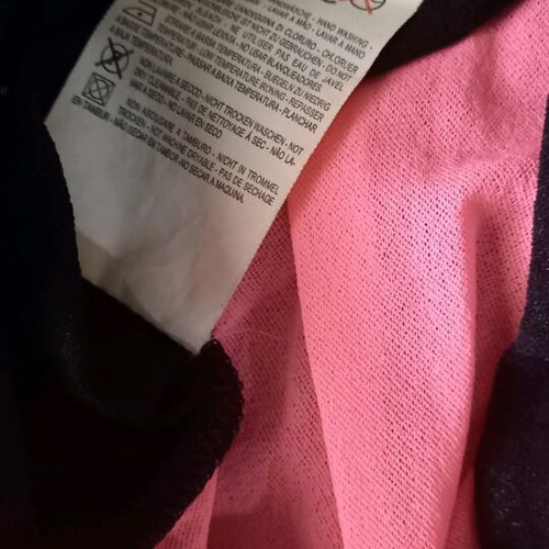 Vintage Guess top like new, black with pink crystals, elastic fabric