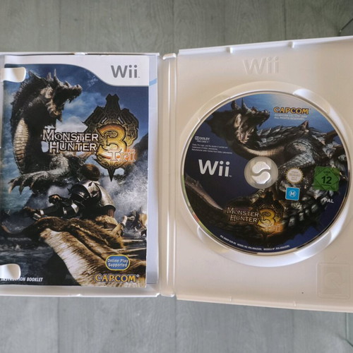 Monster Hunter 3 Tri Nintendo Wii like new, English version