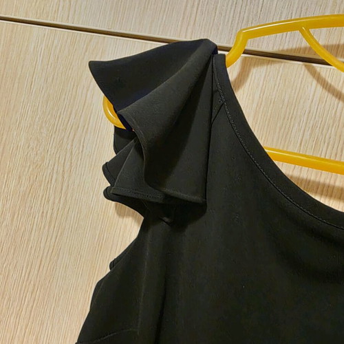 Little black dress/mini darling dress like new, size M