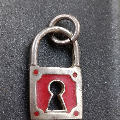 Silver pendant lock 900 silver used