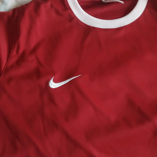 Nike vintage t-shirt new, size Medium, red and white