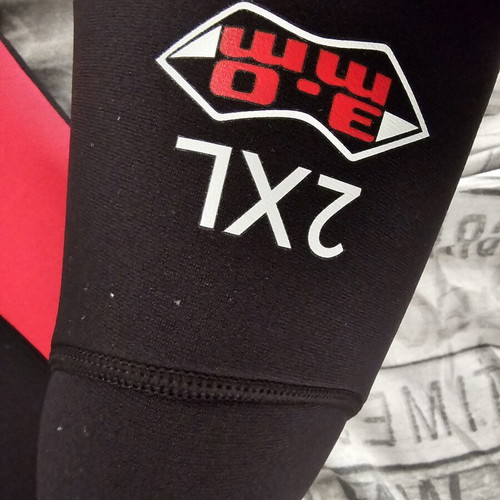 Xdive wetsuit 2 XL 3mm like new